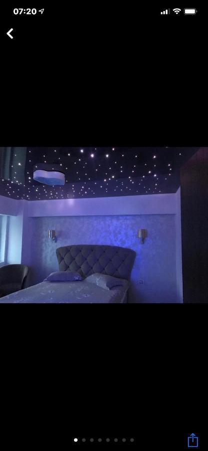 Garsoniera Lux Centru Pietonal Tirgu - Jiu Appartement Târgu Jiu Buitenkant foto